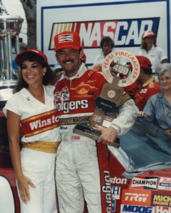 Tim Richmond 1986 Pepsi Firecracker 400 victory lane, Helen Myrick far right